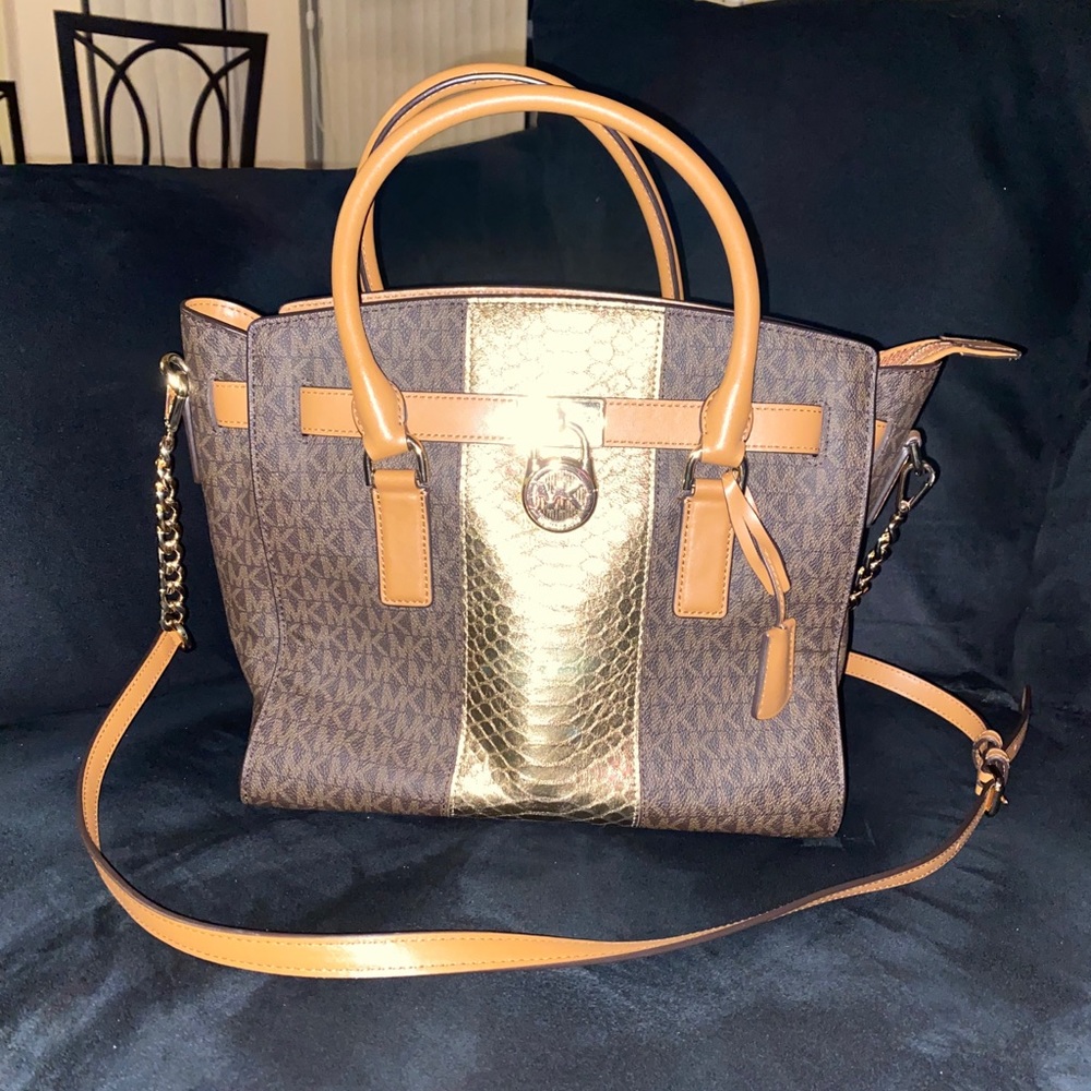 Michael Kors Hamilton hang bag
